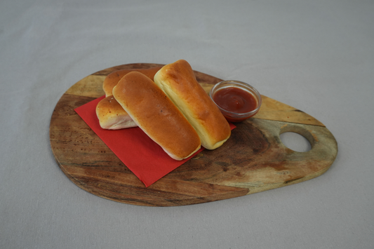 kip worstenbroodjes 10 stuks - v.a. €15 per zak